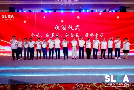 Pressure reducing valve for industrial gas Pressure reducing valve for industrial gas